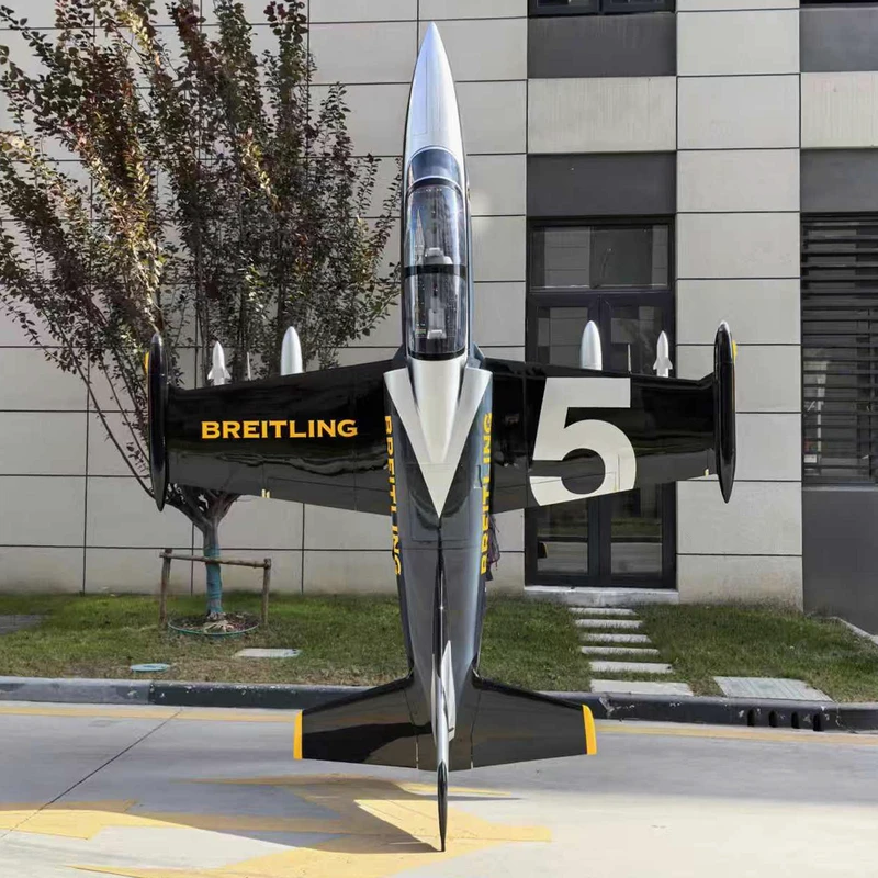 Aero L-39 — 3.5 m photo 7